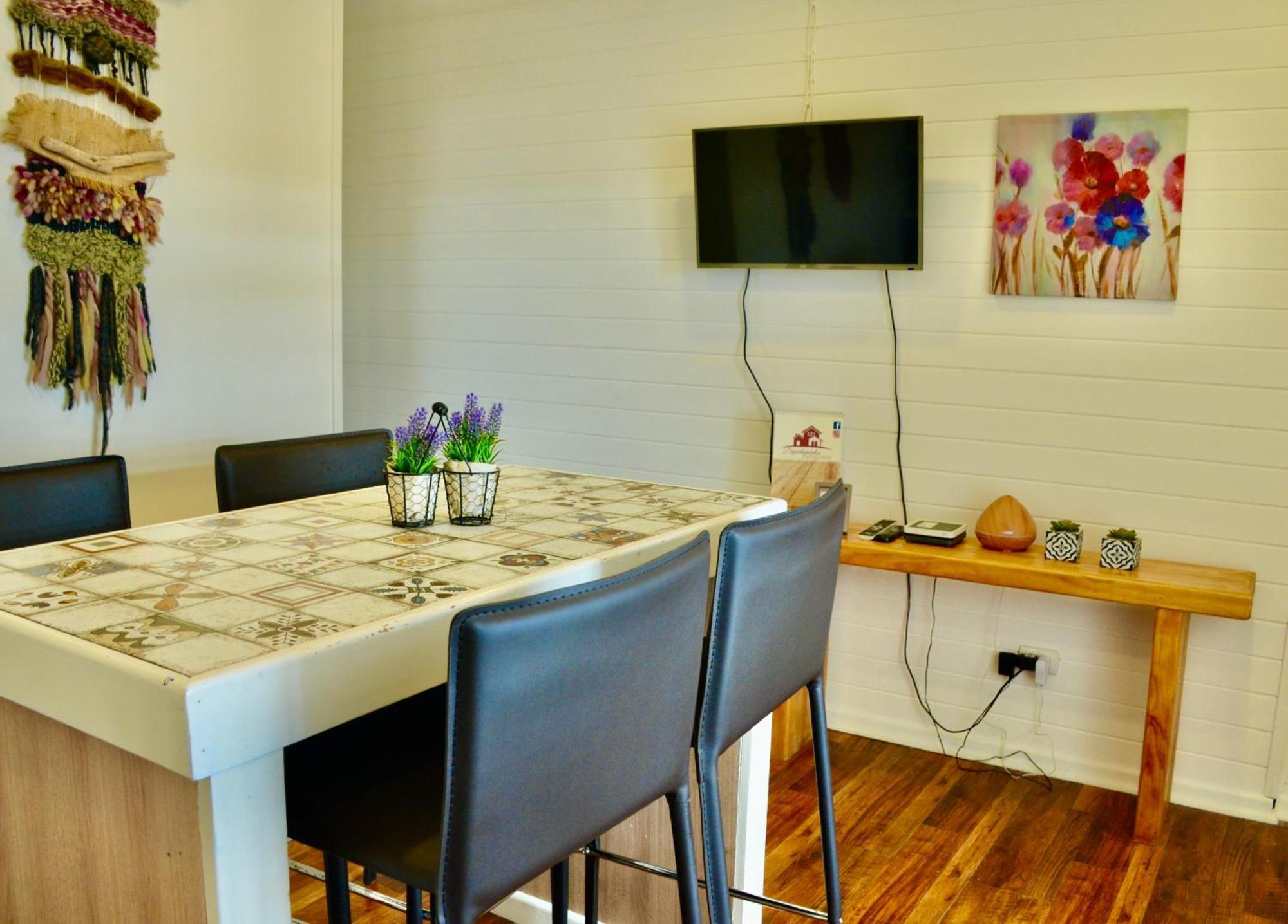 Departamentos Patagonia Apartment Puerto Natales Ngoại thất bức ảnh